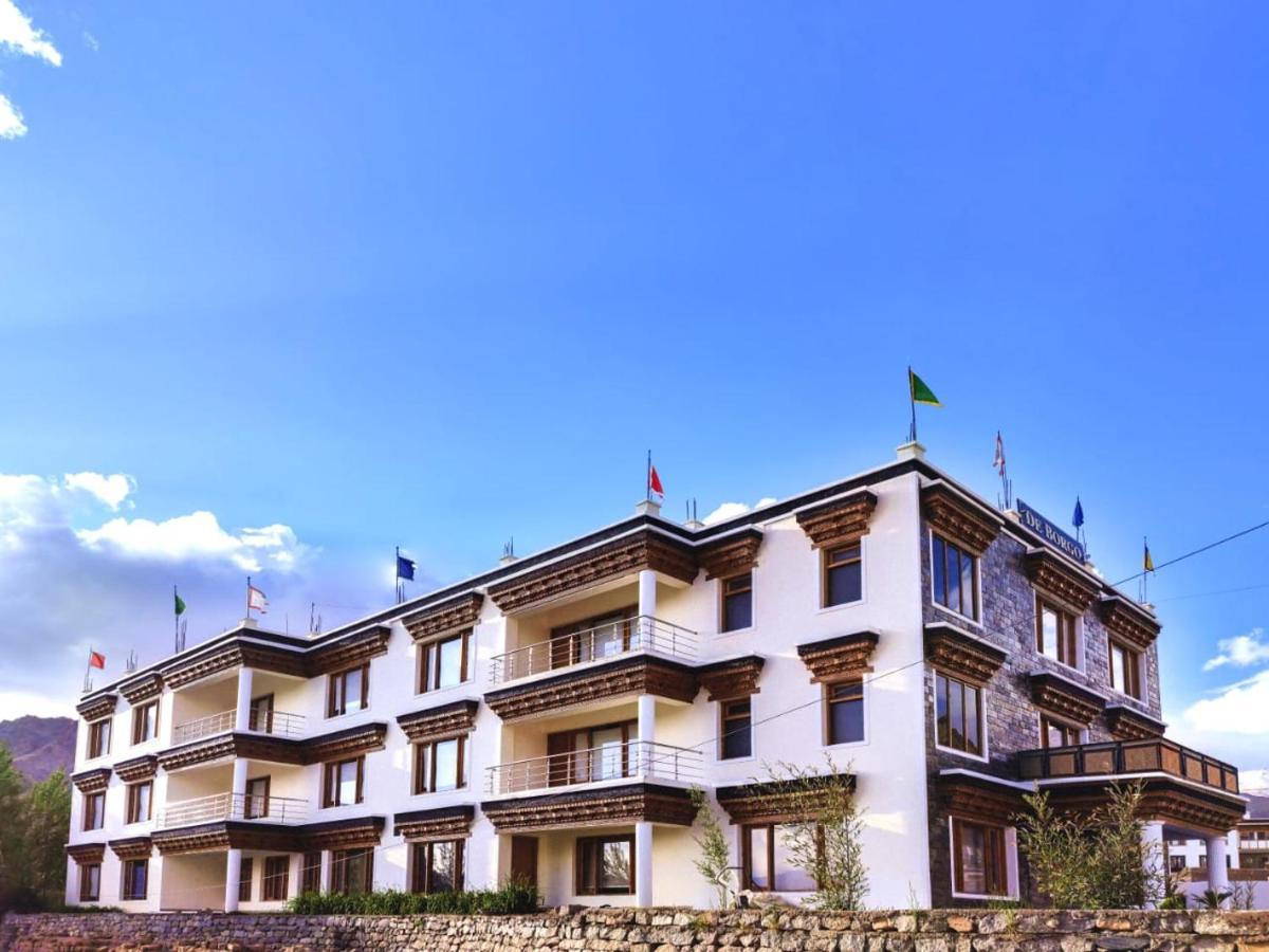 Hotel De Borgo Лех Экстерьер фото