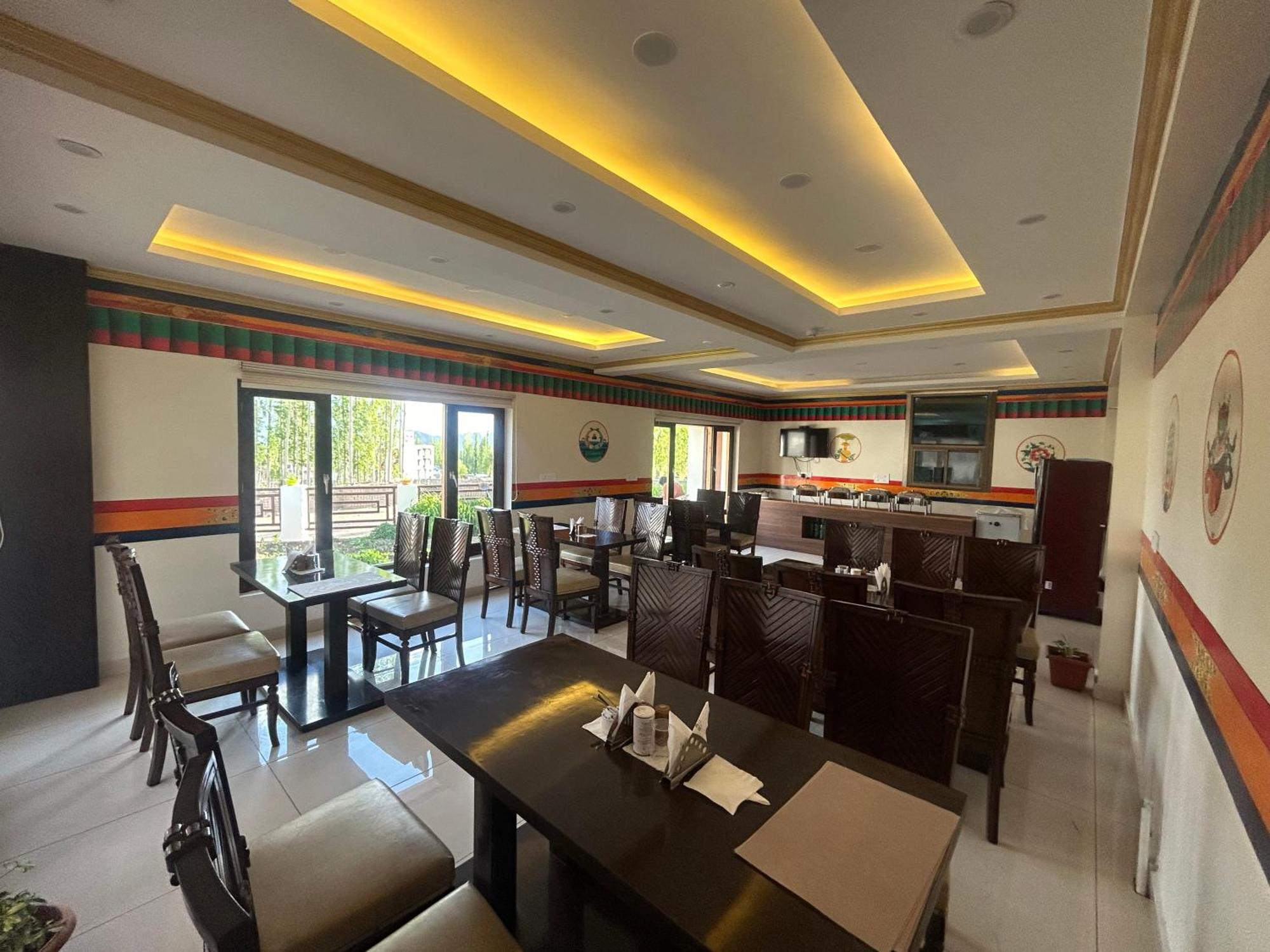 Hotel De Borgo Лех Экстерьер фото